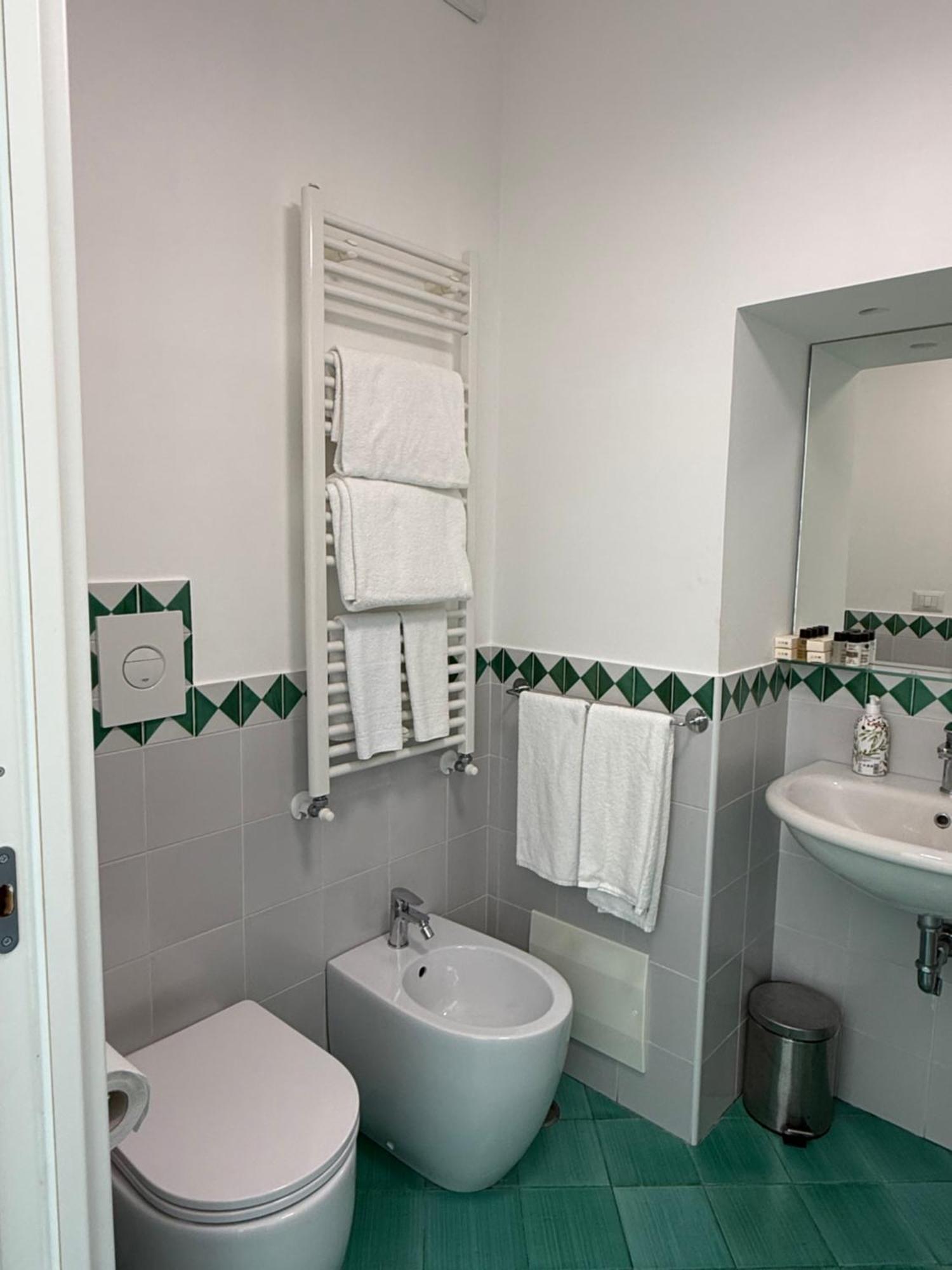 Casa Gabriella - Amalfi Coast - Free Parking - Full Sea View Villa Vietri Екстериор снимка